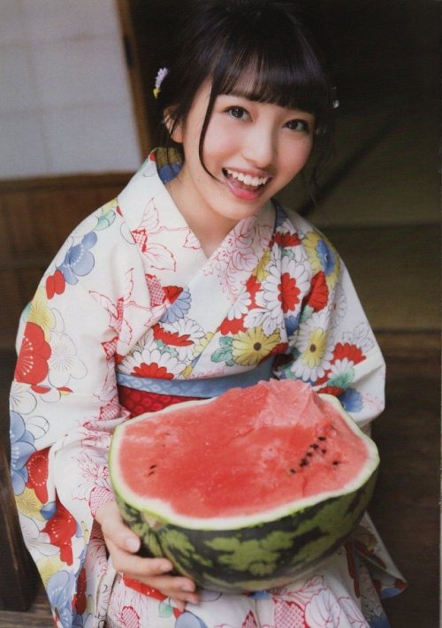 shunjpn4846:  別冊ヤングチャンピオン 2017年10/15号 (2017/9/5)Part. IAKB48 向井地美音 別冊フォトブック (特別付録)