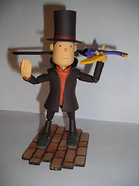 silver-lucas:  my aesthetic: professor layton figures holding weapons from other anime figures or those where they switch his head w another figure 