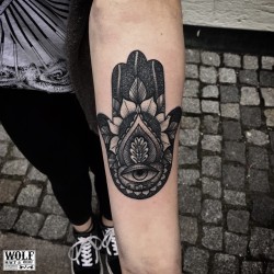 mikewolftattoo:  Hand of Fatima.