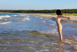 nakenfisarna:  I just love having discovered nudism  glad you did