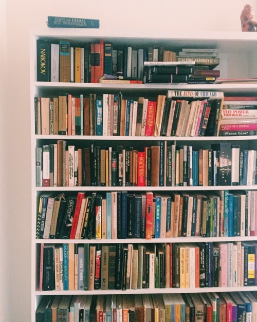 whilereadingandwalking:I grew up surrounded by stacks and stacks of books. A series of my grandparen