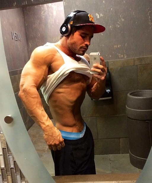 newdaddybear:  Vinny lawdenski 