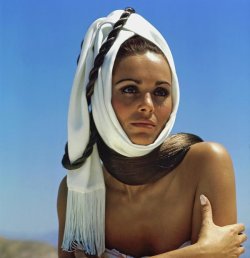 miss-accacia27:Daliah Lavi https://painted-face.com/