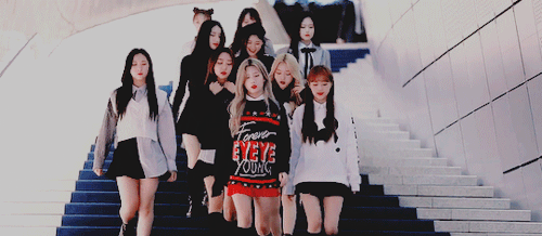 jiwoos:loona @ seoul fashion week