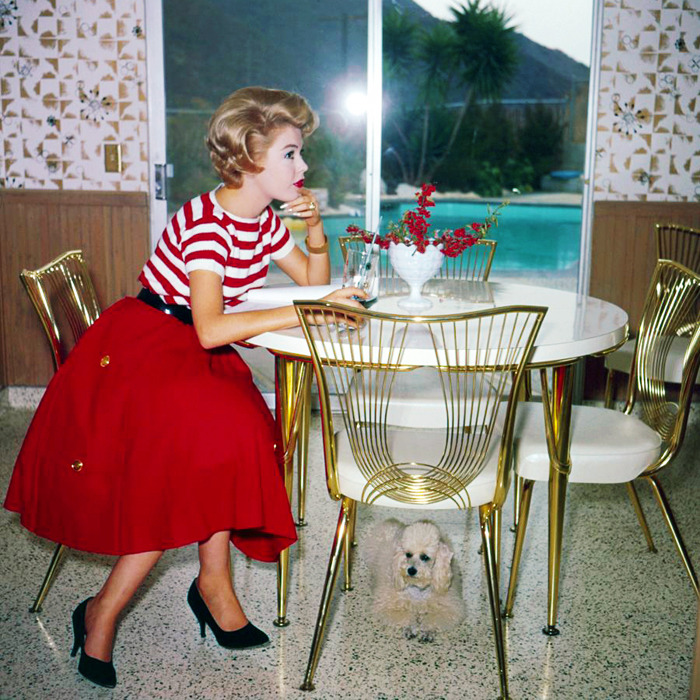 rockabilly-bitch:  classicblondes:  Sandra Dee c. 1959  