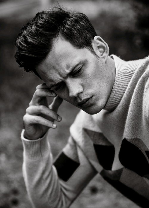 billskarsgardsource:Bill Skarsgård photographed for L'Officiel Hommes ©