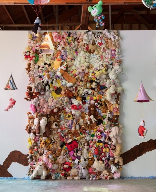 Installation Images of Charlemagne Palestine’s Exhibition:CCORNUUOORPHANOSSCCOPIAEEAANORPHANSS