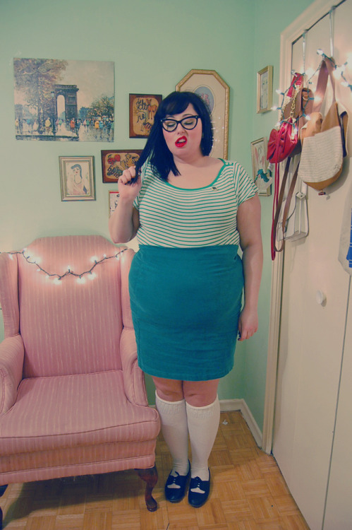 lotsalipstick:  New Outfit Post: Goody Two adult photos