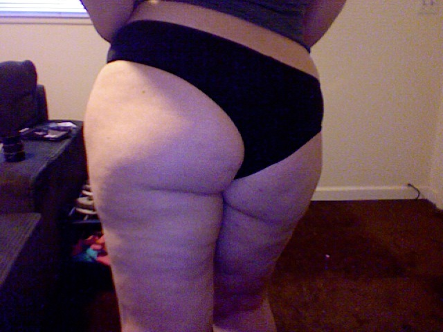 omganniephanny:  Some new booty panties. 