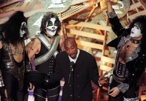 2Pac & Kiss