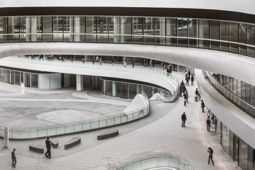 ombuarchitecture:  Galaxy Soho Beijing, China  By Zaha Hadid Photos by ultimasreporta