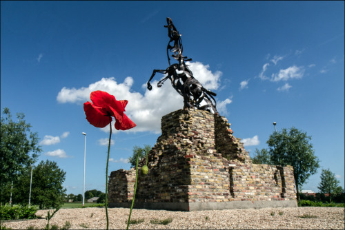 Memorial to the war horse in France