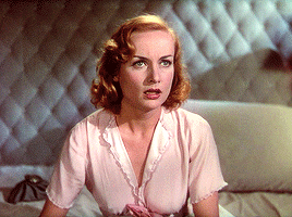 emmanuelleriva:Carole Lombard in Nothing Sacred (1937) dir. William A. Wellman