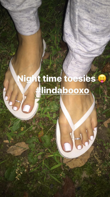 creepyfootlover:  @lindabooxo