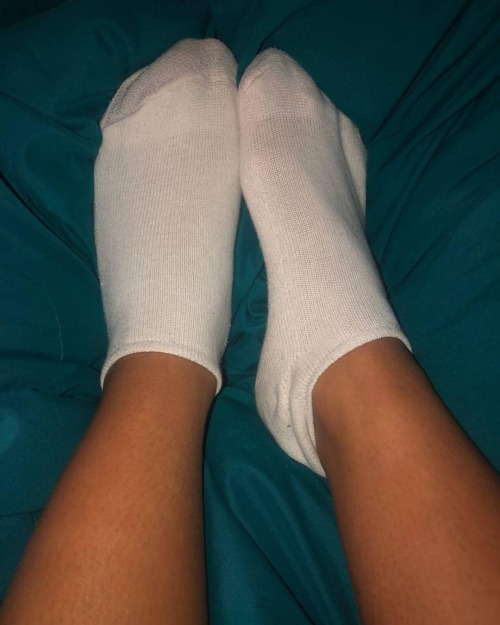 Thanks to my beautiful anon sock model #socks #anklesocks #whitesocks #whiteanklesocks #anklesockfe