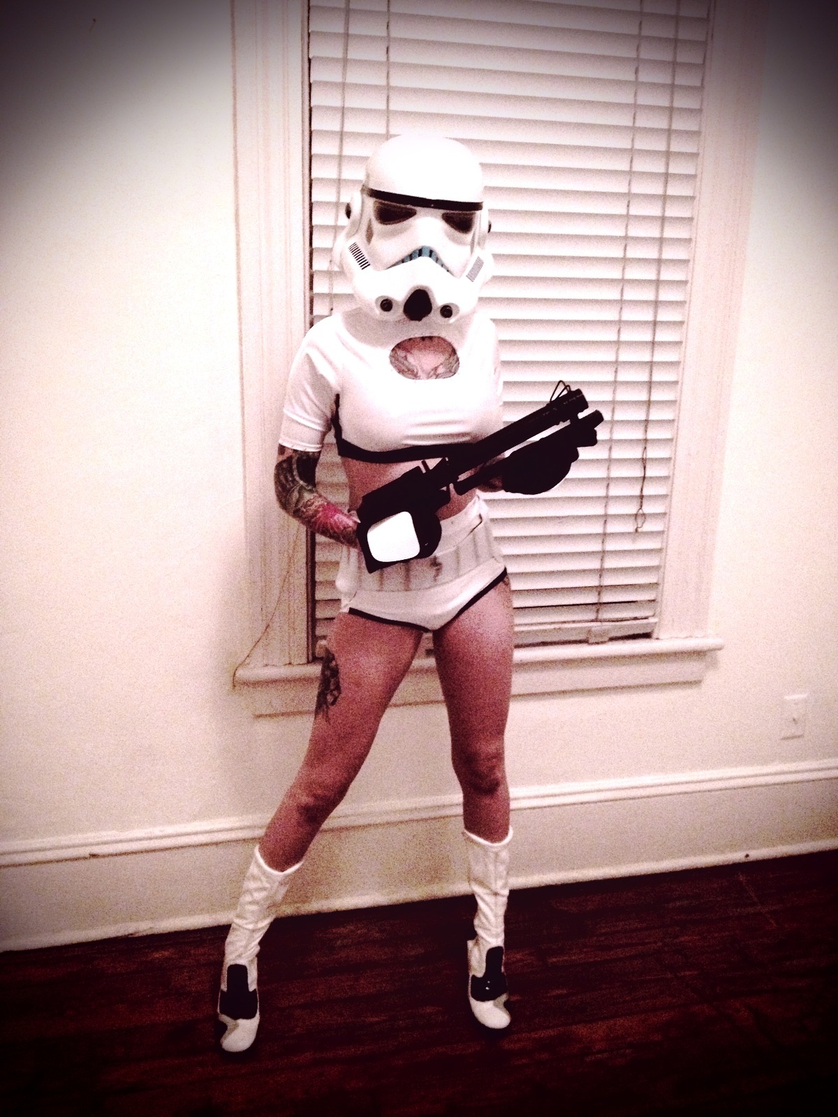 melodiegore:  My butt looks horrible but here is my awesome new stormtrooper gogo
