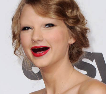  celebrities laughing with no teeth and no eyebrows   Dair suh prittay