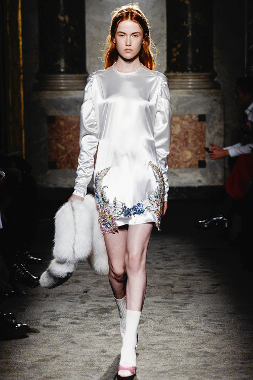 couture-day:    Fall/Winter 2016-17 Francesco Scognamiglio   