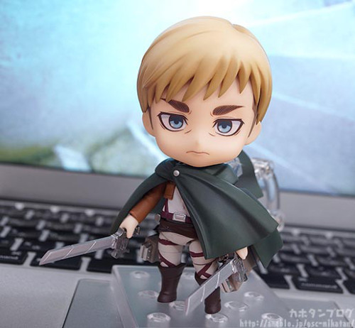 fuku-shuu:  New images of Good Smile Company’s upcoming Erwin Nendoroid - finally colored!! More details are available here at @snkmerchandise  More on Good Smile Company || General SnK News & Updates 