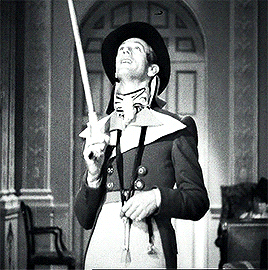 THE SCARLET PIMPERNEL (1934)