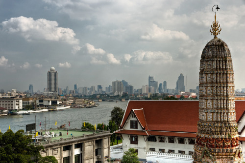 Wat Arun - Bangkok - Thailand (by Exotissimo Travel) / http://picstreet.fr