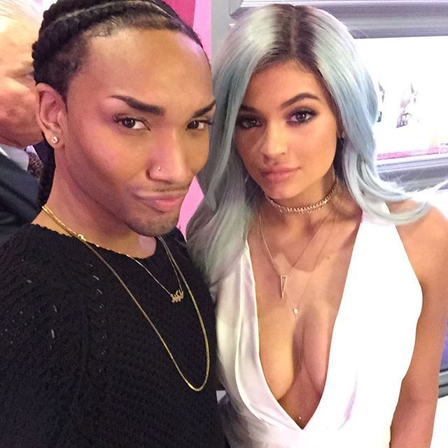 jenner-news:  tokyostylez: “Hair #touchedbytokyo #tokyostylez | Mua @styledbyhrush