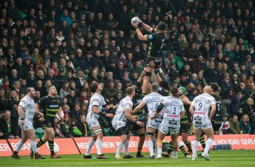 The Perfect MatchWatching The Perfect Lineout On Consecutive Weekends!Woof, Baby!