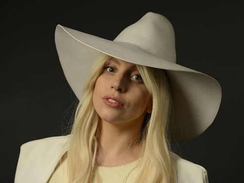 gagasgallery:  New USA today outtake. 