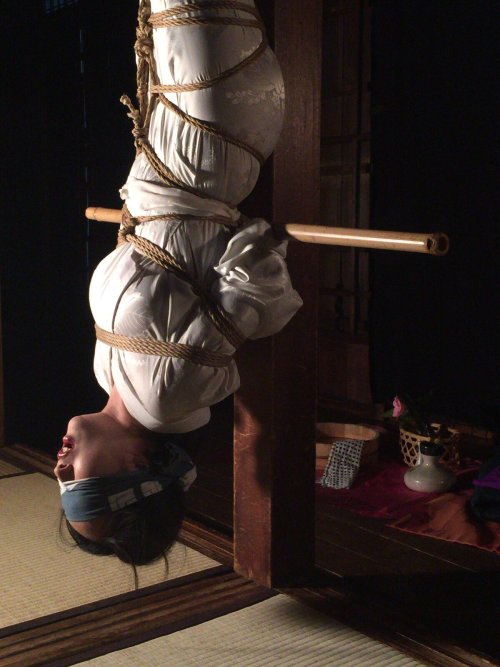 justscreenshots:Shibari Naka AkiraModel Yui Misaki