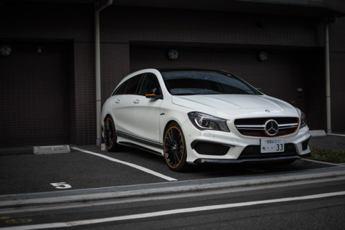 Spotted this AMG CLA45 in Tokyo. Though I definitely like the wagon more than the sedan, I think all