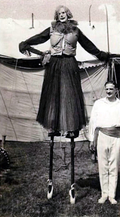 Barnes Circus performers, 1920s. adult photos