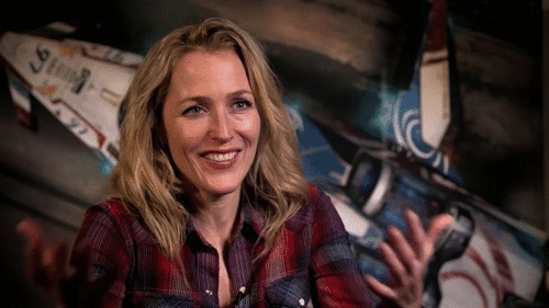 gillovny1013:  Gillian Anderson in a Behind the Scenes look at Star Citizen Squad