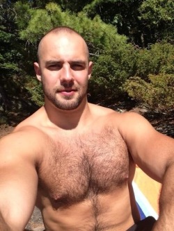 hairy-chests:  http://hairy-chests.tumblr.com      Submit MoDeL G      Cock - Gif