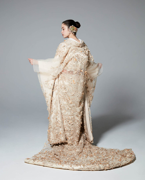 Modern high fashion bridal kimono attires by Couture garden Yui (Takami Bridal collab). Sheer uchika