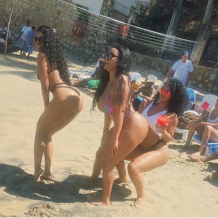 thecakemagazine:  Summer is coming #thecakemagazine 