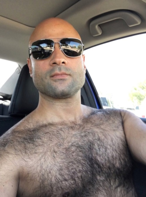 Hairy is so Masculine and Hot.