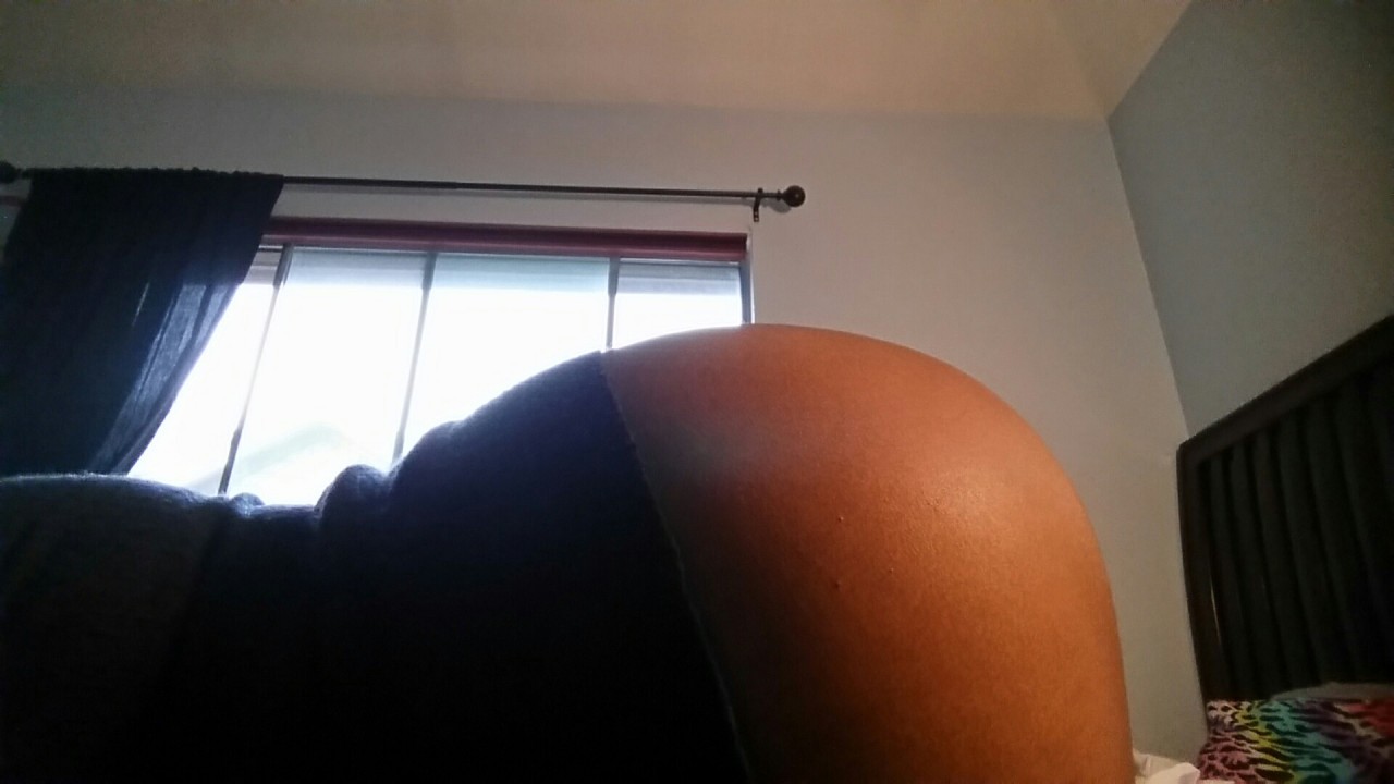 jailbate-slut:  🍑 impromtu photoshoot🍑