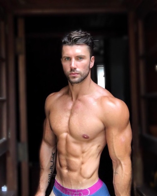 tripltap:  Gymspiration with Kamil Nicalek  http://www.facebook.com/tripltap