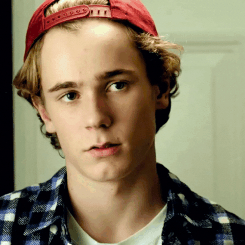 5 Times Isak Couldn't Hold Even's Gaze...