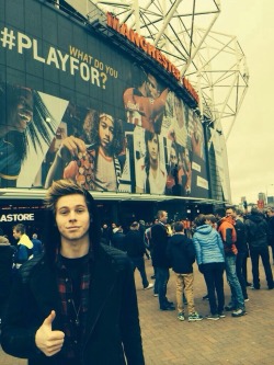 luke-hemmo:  @Luke5SOS: Finally get to see my team play 