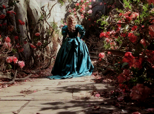 LA BELLE ET LA BTE + Dir. Christophe Gans
