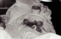 historicaltimes:  Dr. Leonid Rogozov operating himself to remove his appendix in Antarctica via reddit Keep reading 