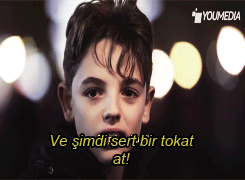rodrigonunkoncertosu:  Büyüyünce ne oluyor insanlara bilmiyorum ama çocuk olmak ve çocuk kalmak gerçekten güzel bir şey. İnsanlığın bu küçük adamlardan öğreneceği çok şey var. 