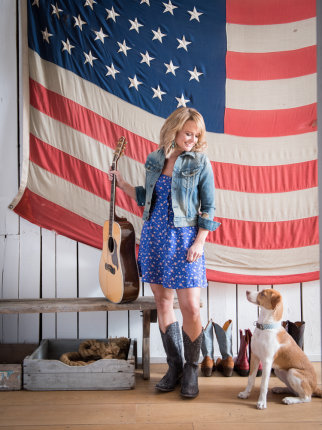 mirandalambertdaily: Miranda in Country Living Magazine (June 2015)