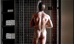 flmblr:  I live in the American Gardens Building on W. 81st Street on the 11th floor. My name is Patrick Bateman. I’m 27 years old. I believe in taking care of myself and a balanced diet and rigorous exercise routine. In the morning if my face is a