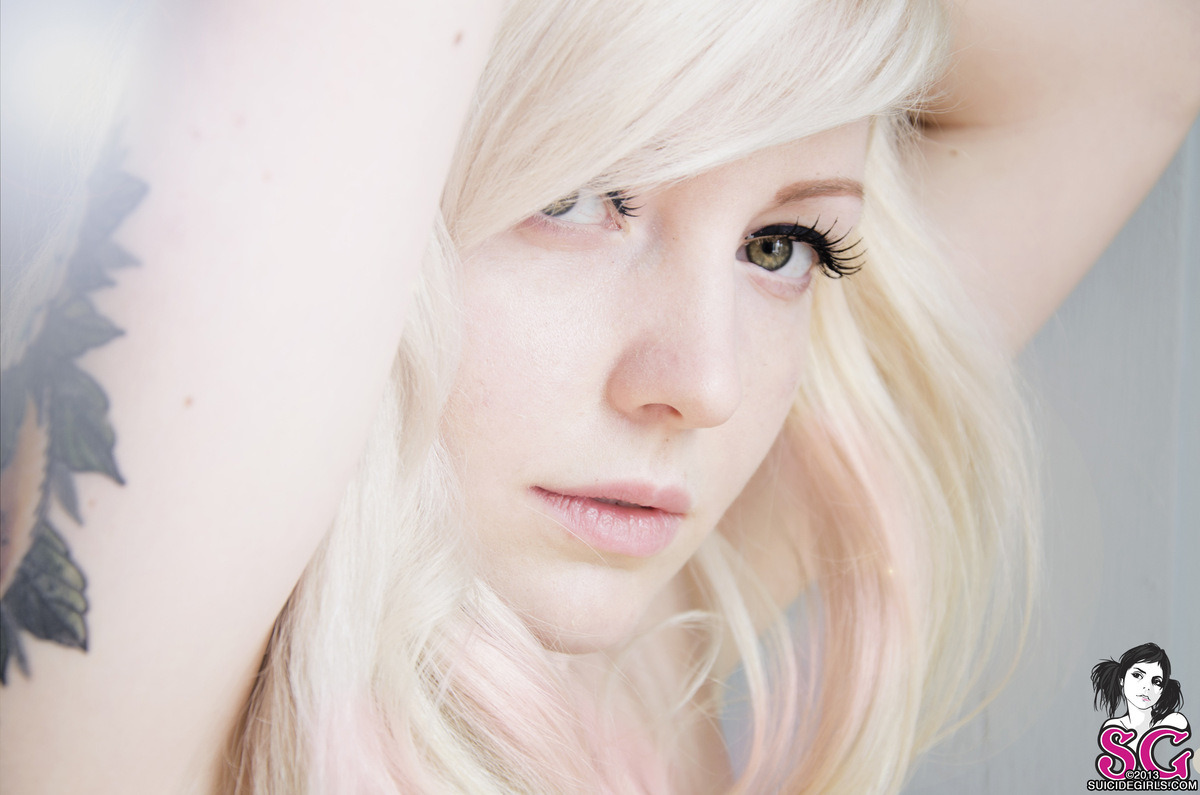 Shamandalie Suicide