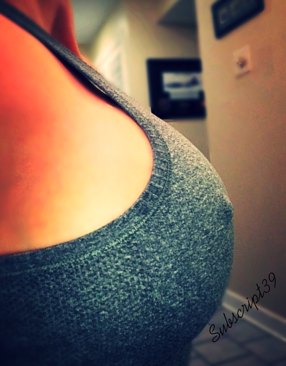 justasexywifey:  Some Side Boob action for your Saturday!  XO, @subscript39  Such