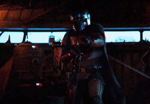 humanveil:I LIKE THOSE ODDS: DIN DJARIN IN COMBAT↳ FAVOURITE SHOTS FROM THE MANDALORIAN S1&2