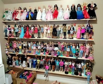 doll shelf