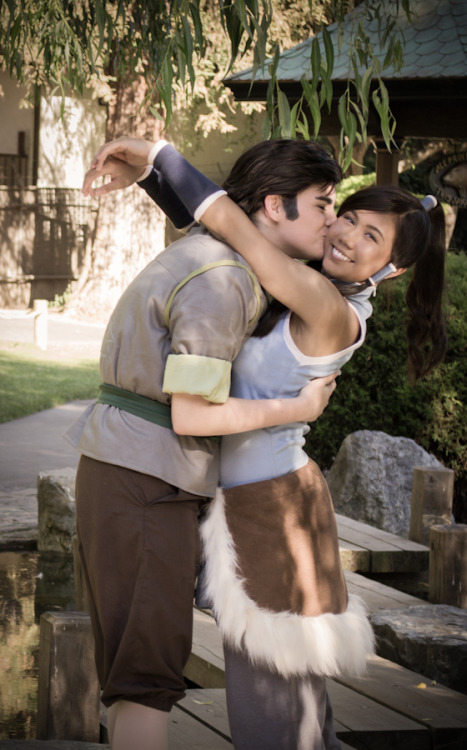godfreygaobipls:  korrawr:  ctgraphy:  cassjaytuck:  camiekahle:  kittynmittens:  In celebration of all the Korra news, Cosplay In A Box wants to contribute a master post of some of our favorite cosplay photos featuring our bending! Enjoy!Korra | KittMako